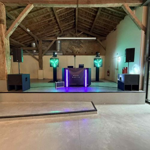 Installation DJ dans un domaine de réception