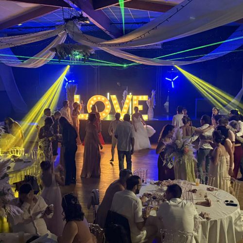 Ambiance mariage et éclairage de piste